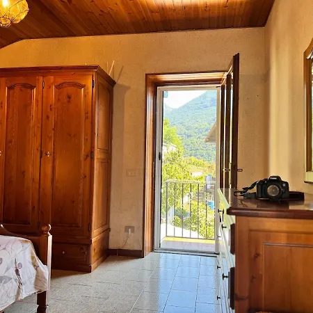 - With Private Garden And Garage בית נופש בלאנו