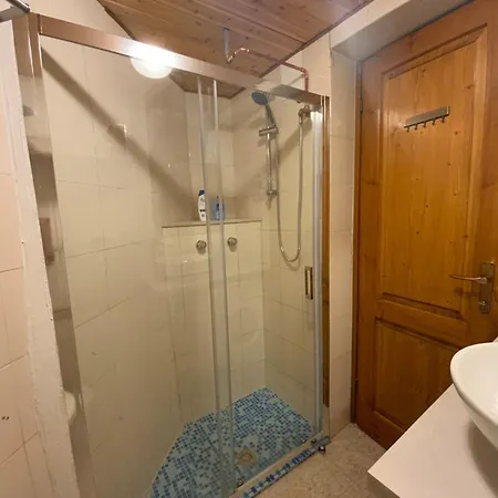 בית נופש - With Private Garden And Garage בלאנו