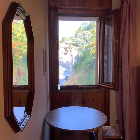 - With Private Garden And Garage