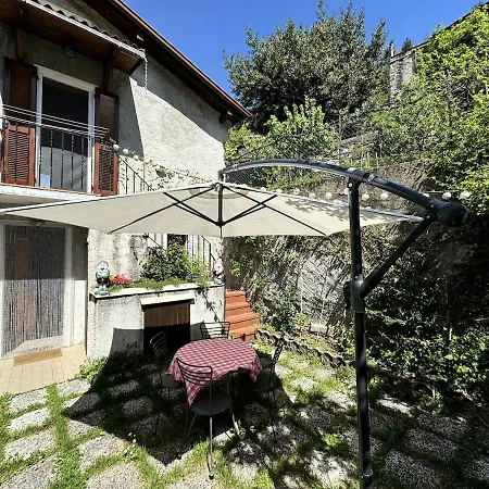 Nyaraló - With Private Garden And Garage