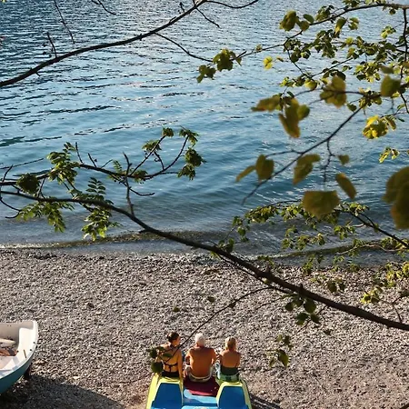 - With Private Garden And Garage Σπίτι διακοπών