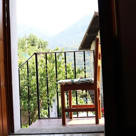 - With Private Garden And Garage