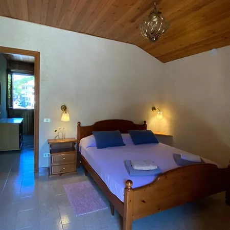 - With Private Garden And Garage